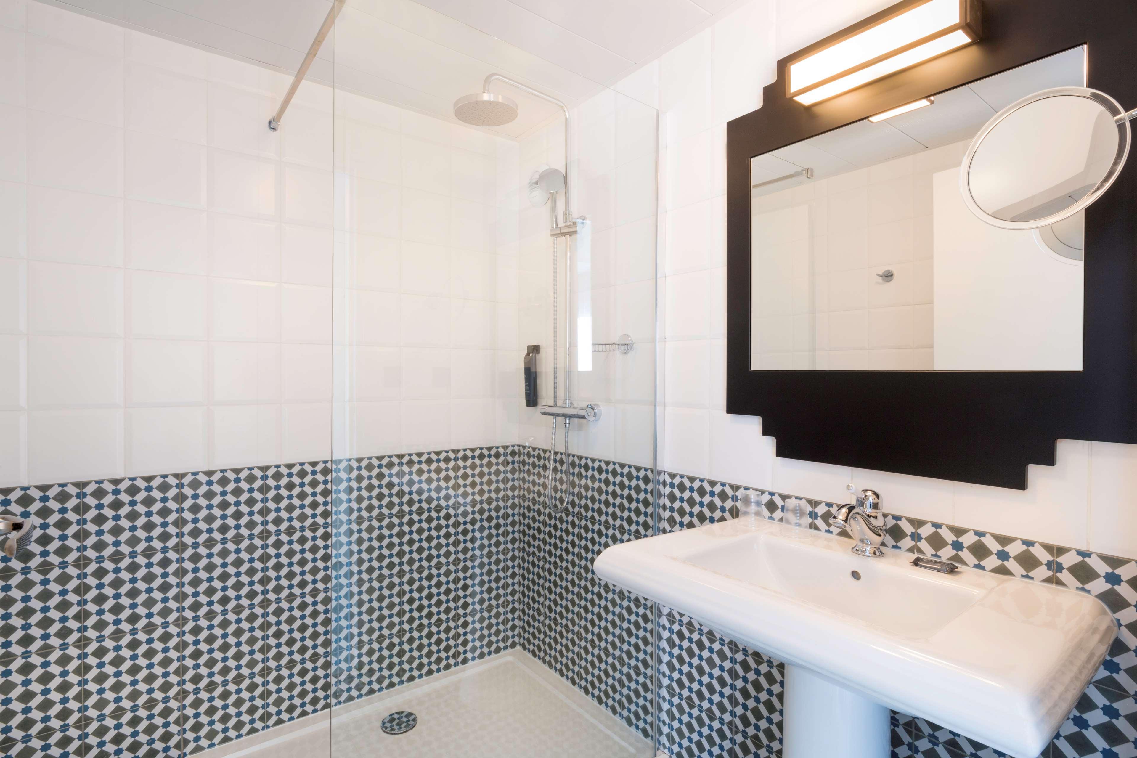 Western Journel Hotel 3*